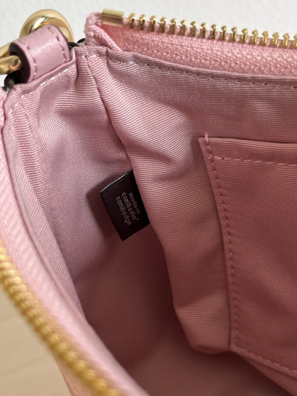 Coach Teri Dusty Pink bag with gold zip and chain strap – blush pink jacquard and leather